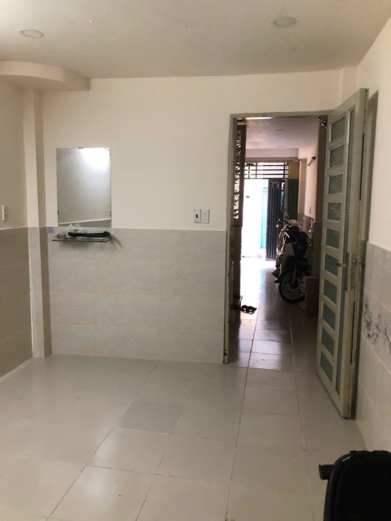 CÁCH HẺM XE HƠI CHỈ 1 CĂN TẠI QUẬN 10